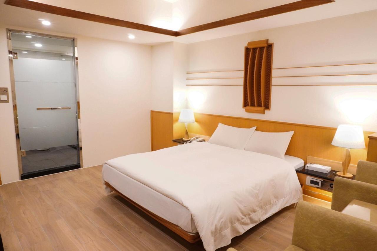 Kao Yuan Hotel - Zhong Zheng تايتشونغ المظهر الخارجي الصورة