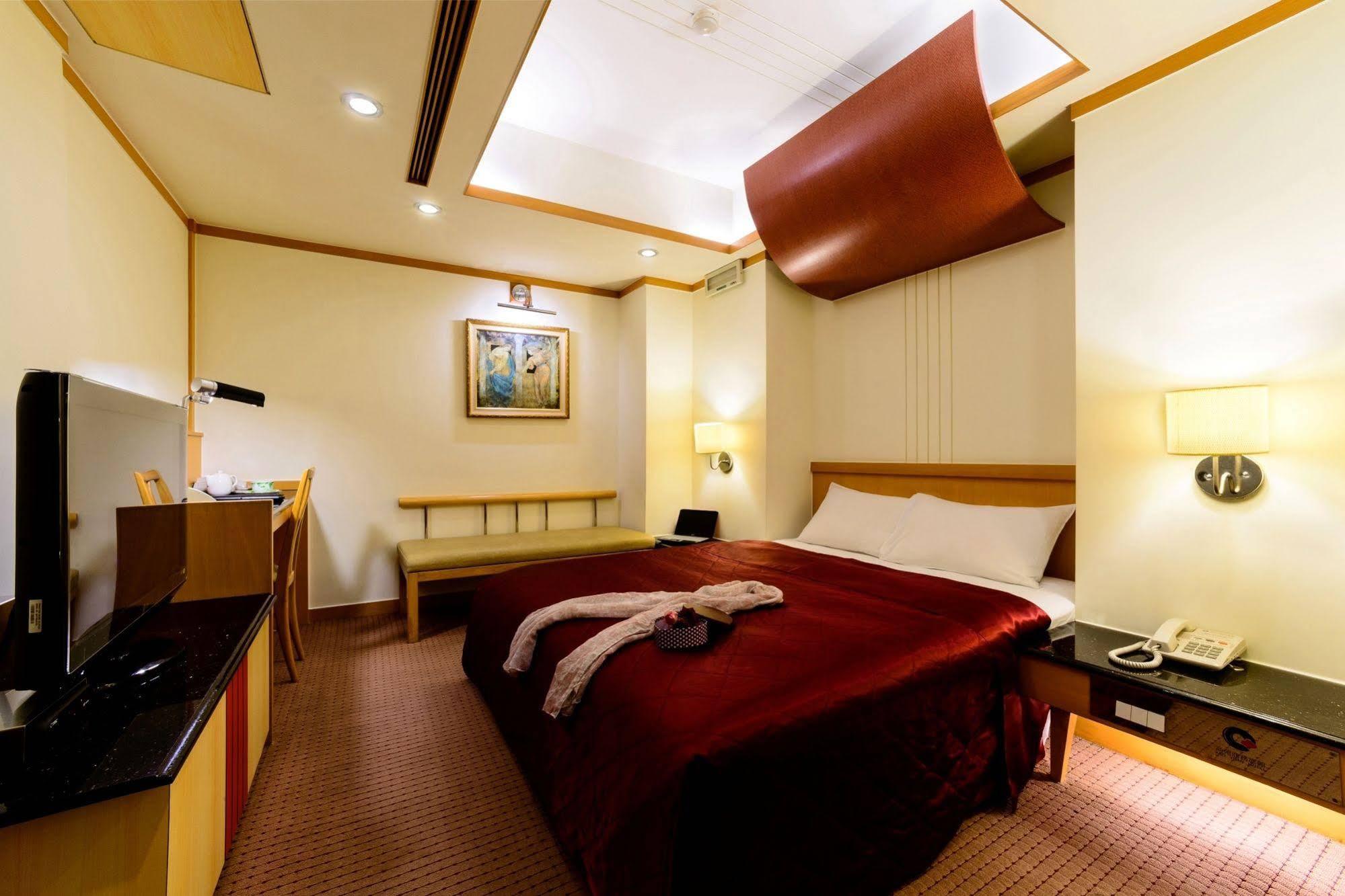 Kao Yuan Hotel - Zhong Zheng تايتشونغ المظهر الخارجي الصورة