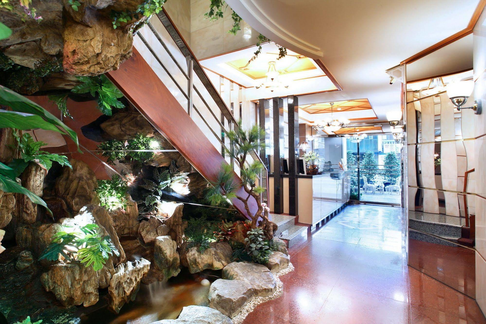 Kao Yuan Hotel - Zhong Zheng تايتشونغ المظهر الخارجي الصورة