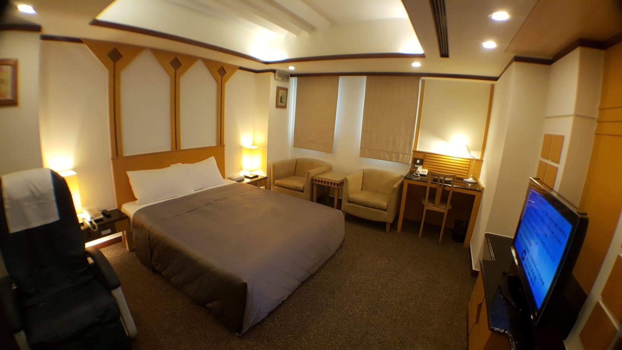 Kao Yuan Hotel - Zhong Zheng تايتشونغ المظهر الخارجي الصورة