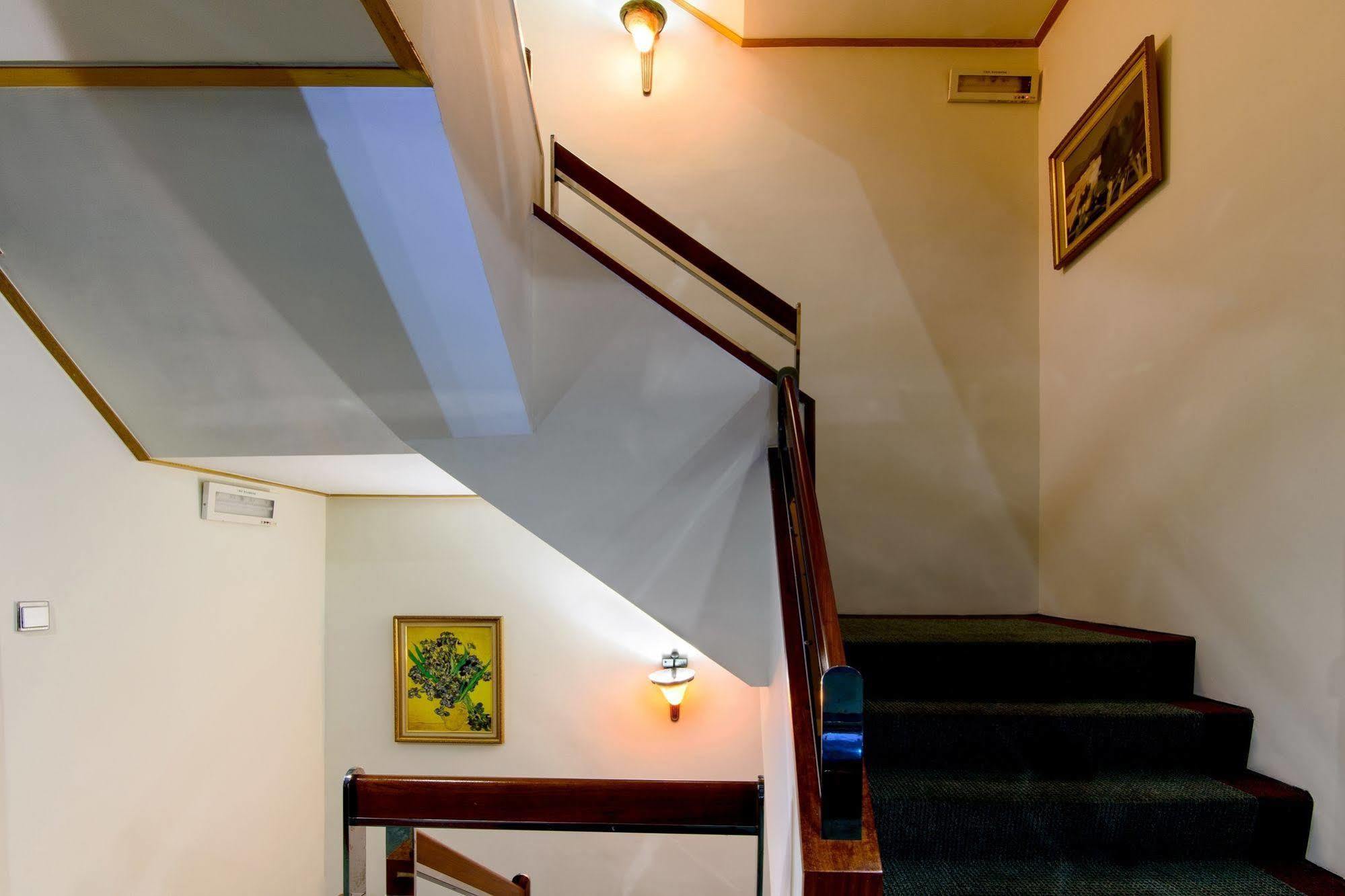 Kao Yuan Hotel - Zhong Zheng تايتشونغ المظهر الخارجي الصورة